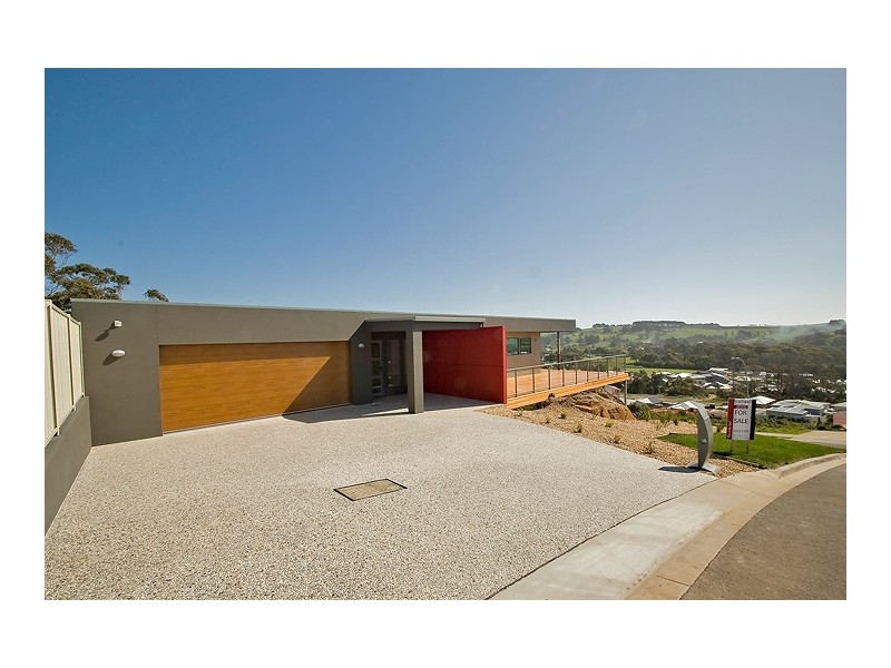 2 Tomarah Crescent, Devonport TAS 7310