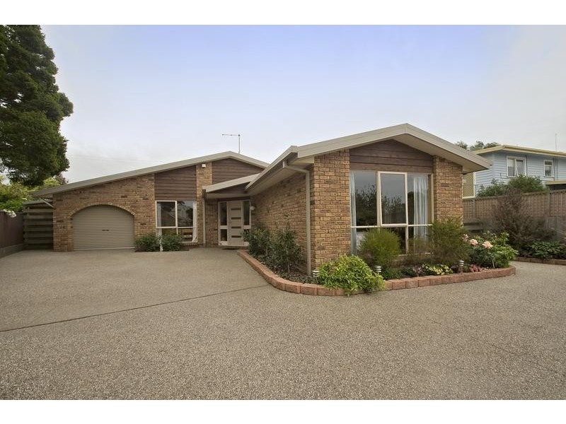 11 Clare Court, Devonport TAS 7310