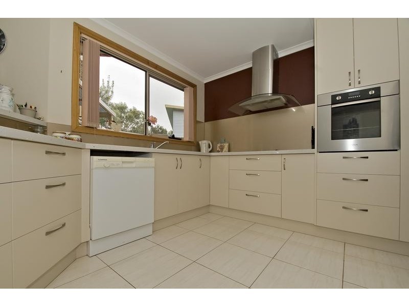 11 Clare Court, Devonport TAS 7310
