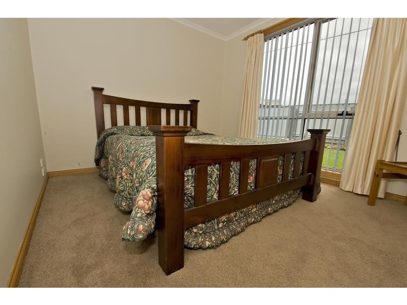 11 Clare Court, Devonport TAS 7310