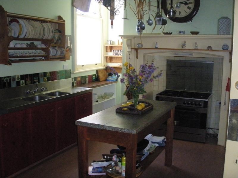 1 Malunnah Close, Devonport TAS 7310