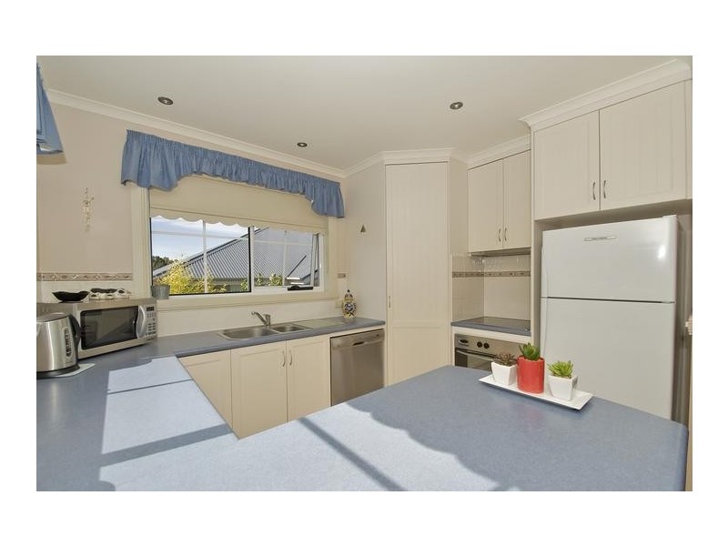 1/16 St. Andrews Drive, Devonport TAS 7310