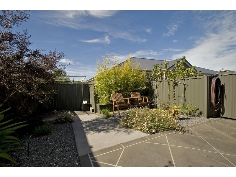 1/16 St. Andrews Drive, Devonport TAS 7310