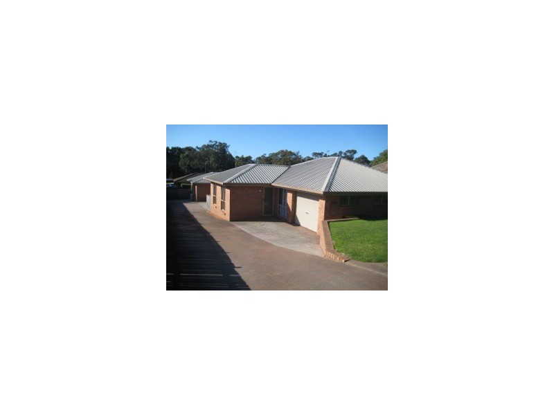1/12 Lawrence Drive, Devonport TAS 7310