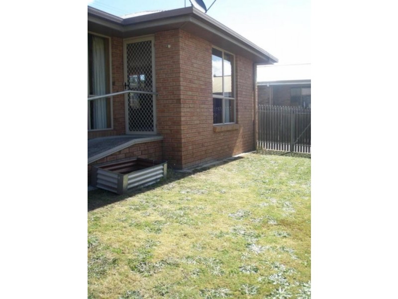 1/12 Lawrence Drive, Devonport TAS 7310