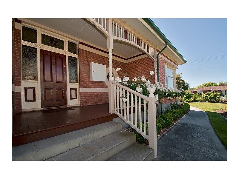 3 George Street, Devonport TAS 7310