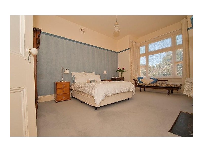 3 George Street, Devonport TAS 7310