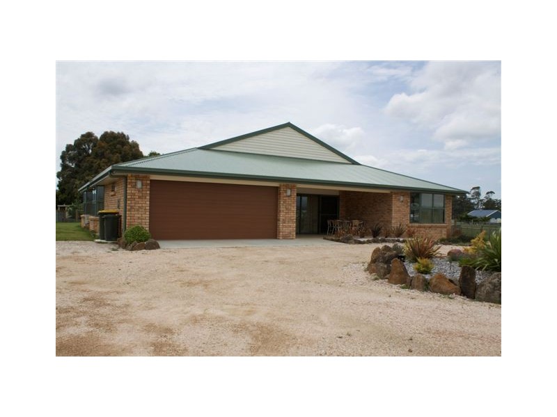 16 Henry Street, Sheffield TAS 7306