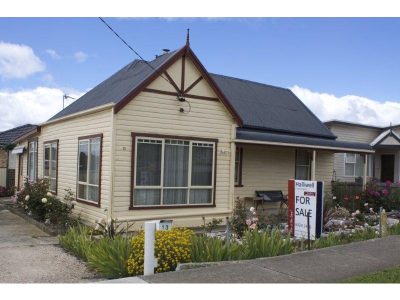 13 Middle Road, Devonport TAS 7310