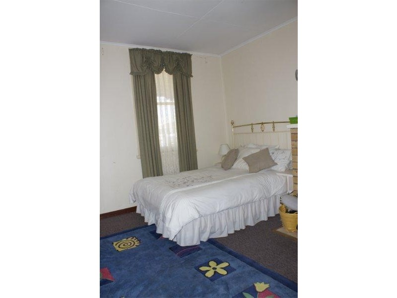 13 Middle Road, Devonport TAS 7310