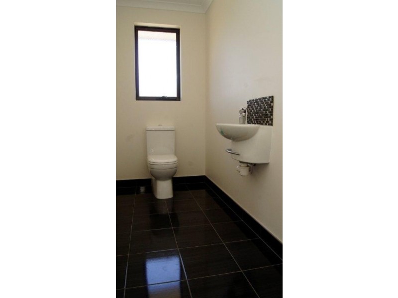 9 Washington Drive, Devonport TAS 7310