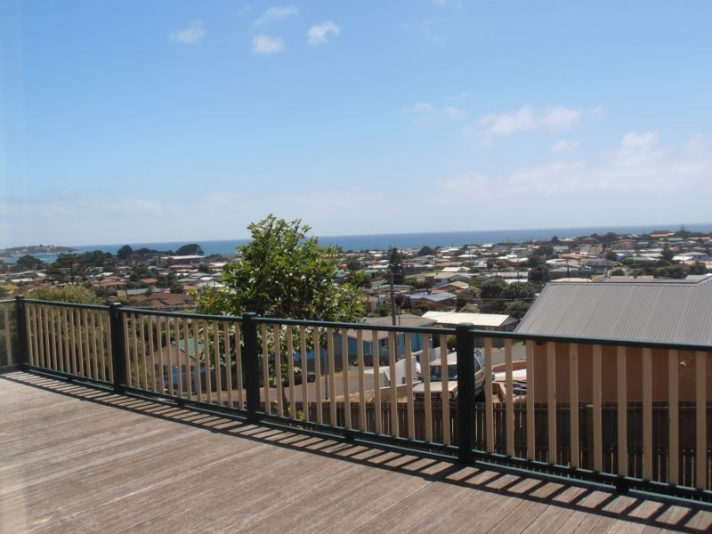 11 Bovil Street, East Devonport TAS 7310