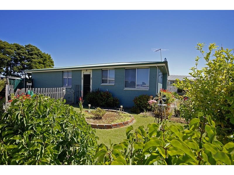 60 Chichester Drive, Devonport TAS 7310