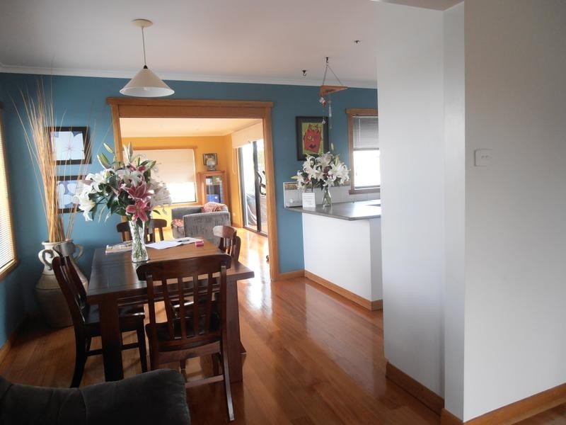 6 Karana Avenue, Miandetta TAS 7310