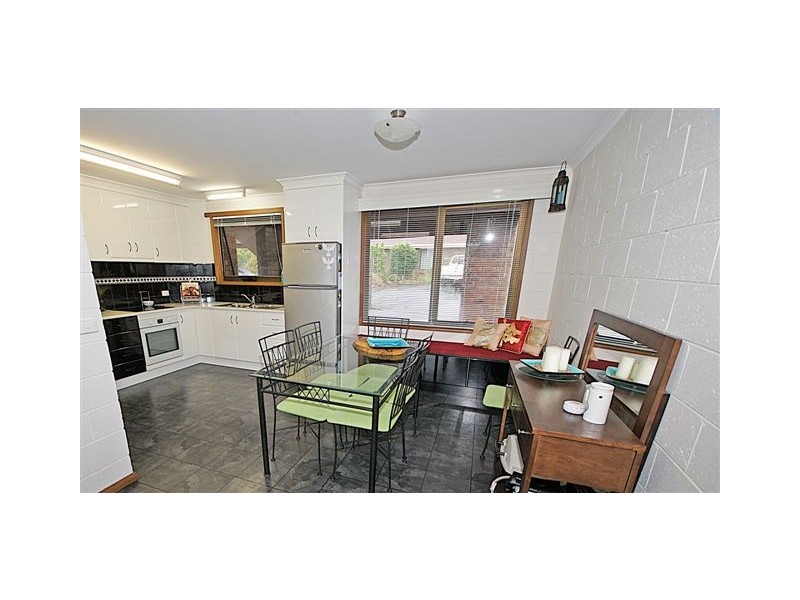 1/17 Victoria Parade, Devonport TAS 7310