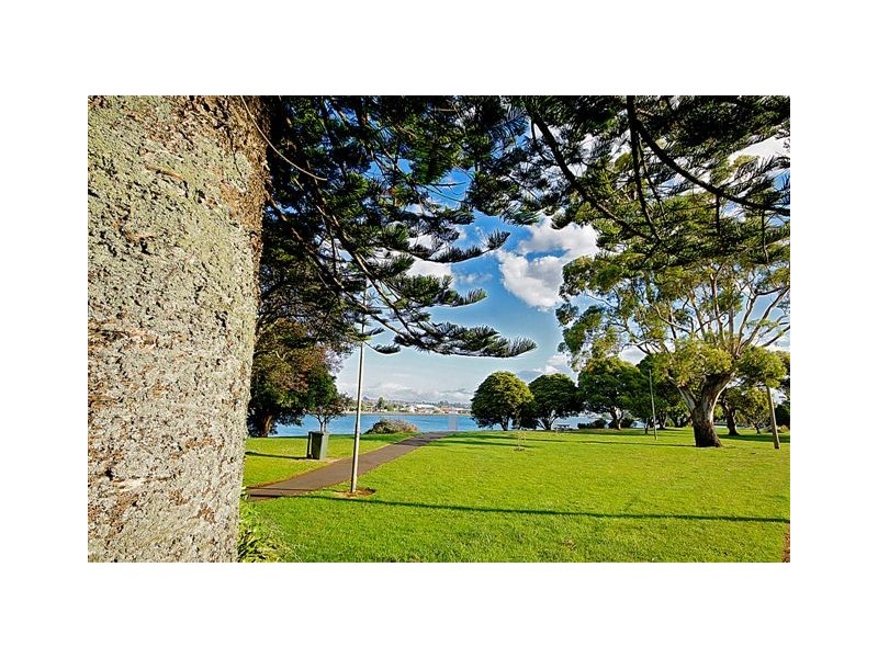 1/17 Victoria Parade, Devonport TAS 7310