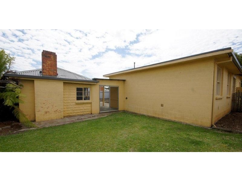 15 Charles Street, Devonport TAS 7310