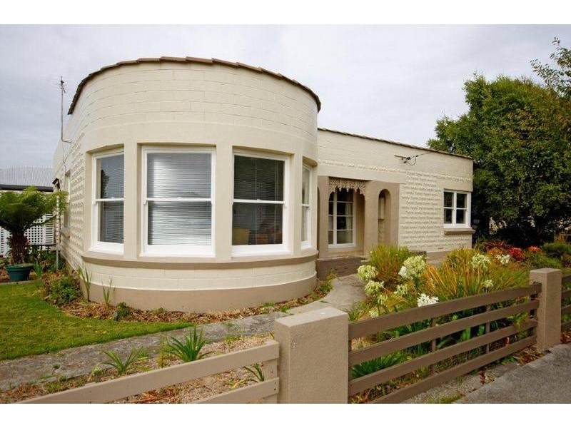90 Ronald Street, Devonport TAS 7310