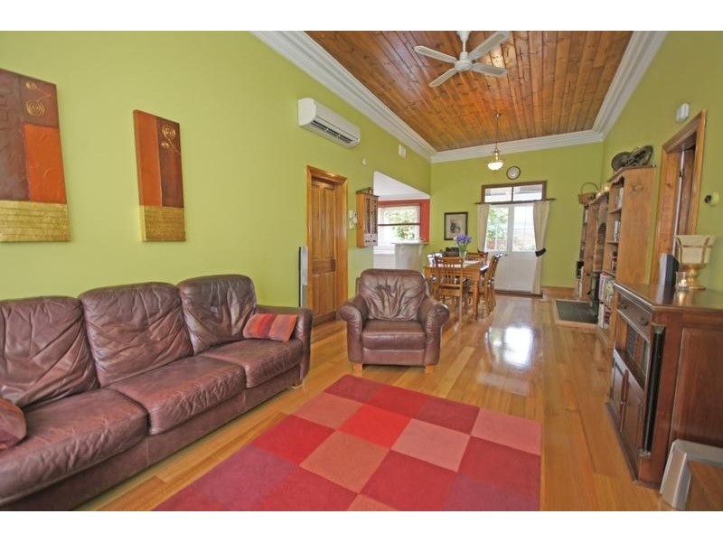 48 George Street, Latrobe TAS 7307