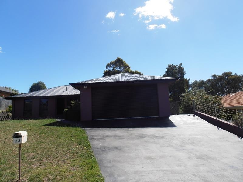 32 Arden Avenue, Devonport TAS 7310