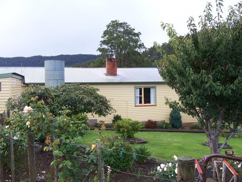 1089 Loongana Road, Loongana TAS 7315