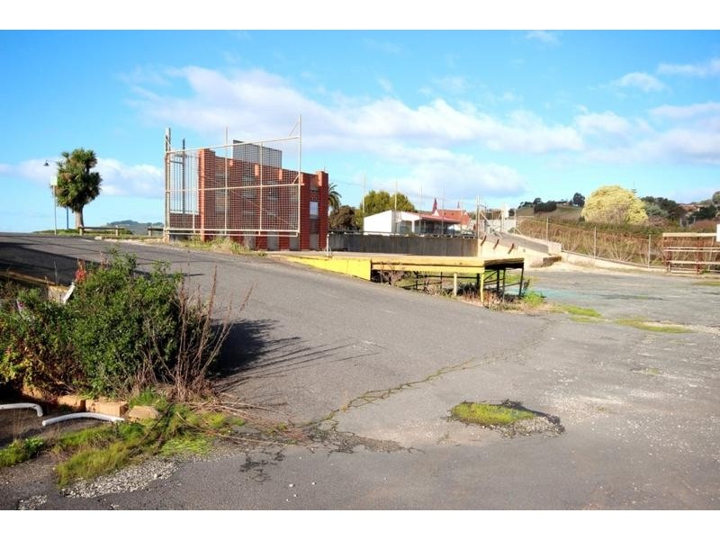 36-43 Main Road, Penguin TAS 7316