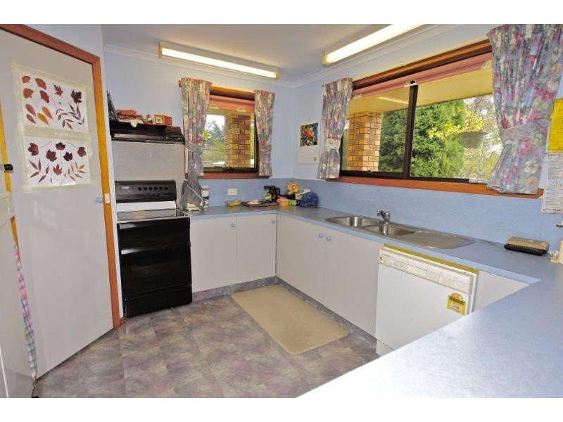 14 Brookland Avenue, Acacia Hills TAS 7306