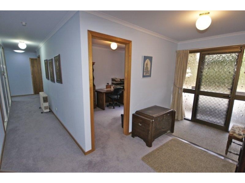14 Brookland Ave, Acacia Hills TAS 7306