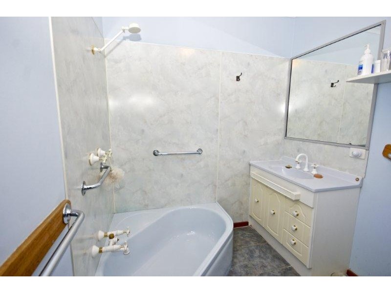 14 Brookland Ave, Acacia Hills TAS 7306