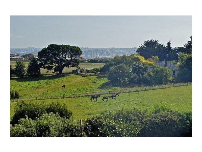 100-112 Torquay Road, East Devonport TAS 7310