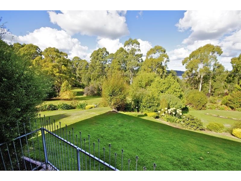 37 Coomera Crescent, Miandetta TAS 7310