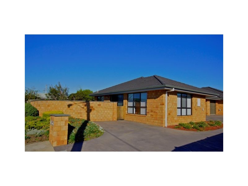 1/1 Winston Place, Devonport TAS 7310