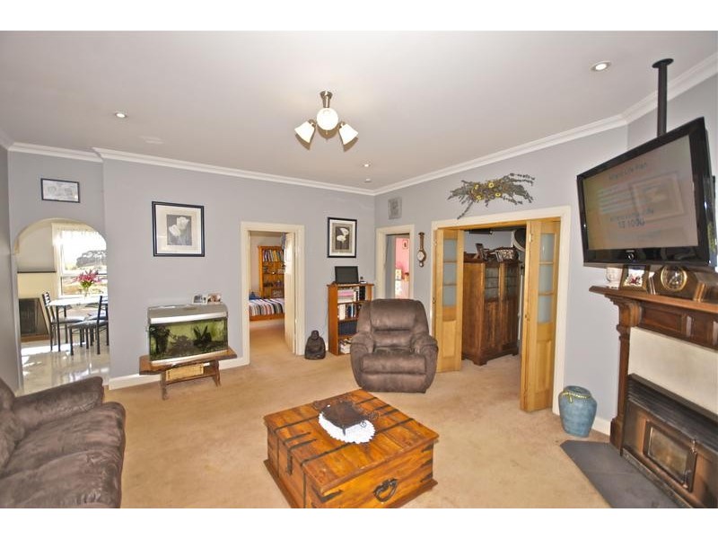 1070 Sheffield Rd, Lower Barrington TAS 7306