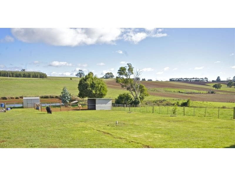 1070 Sheffield Rd, Lower Barrington TAS 7306
