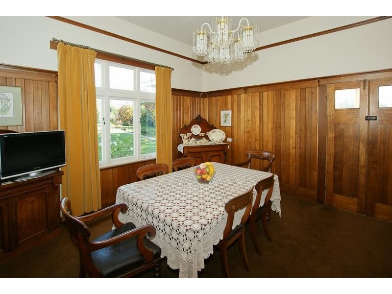 16 Ronald Street, Devonport TAS 7310