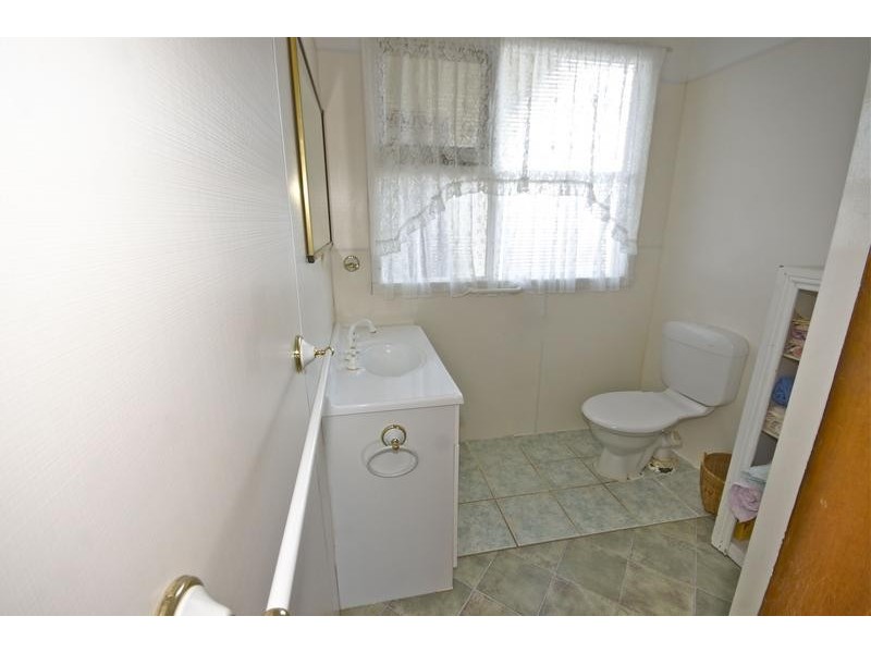 8 Broadhurst Avenue, Devonport TAS 7310