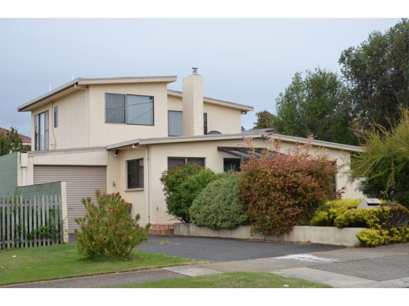 11 Longview Crescent, Devonport TAS 7310