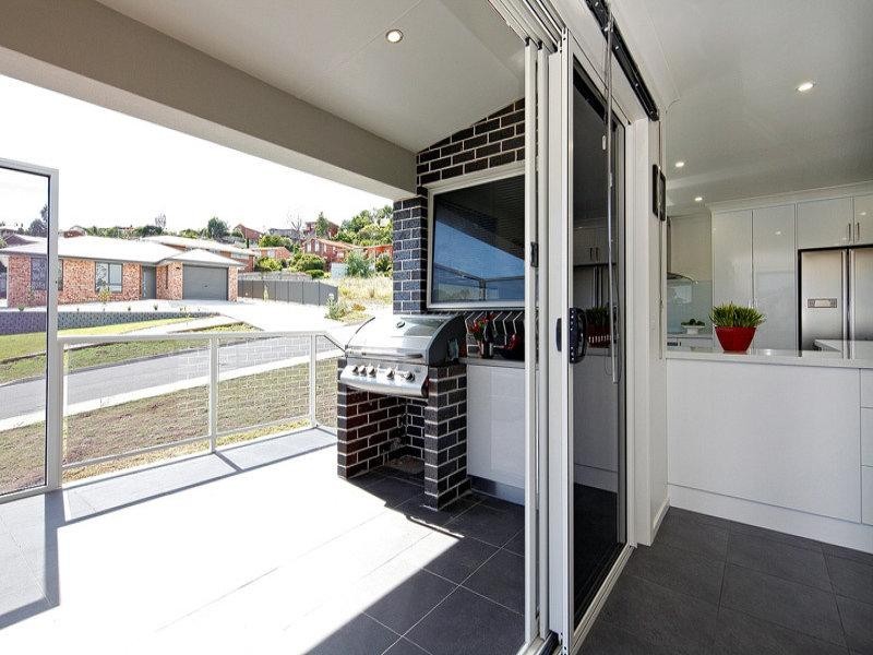 19 Georgiana Street, Devonport TAS 7310