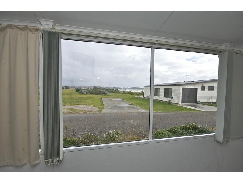 33/2 – 12 North Caroline Street, East Devonport TAS 7310