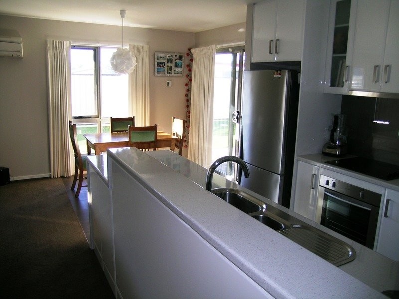 2/221 Stanley Street South, Latrobe TAS 7307