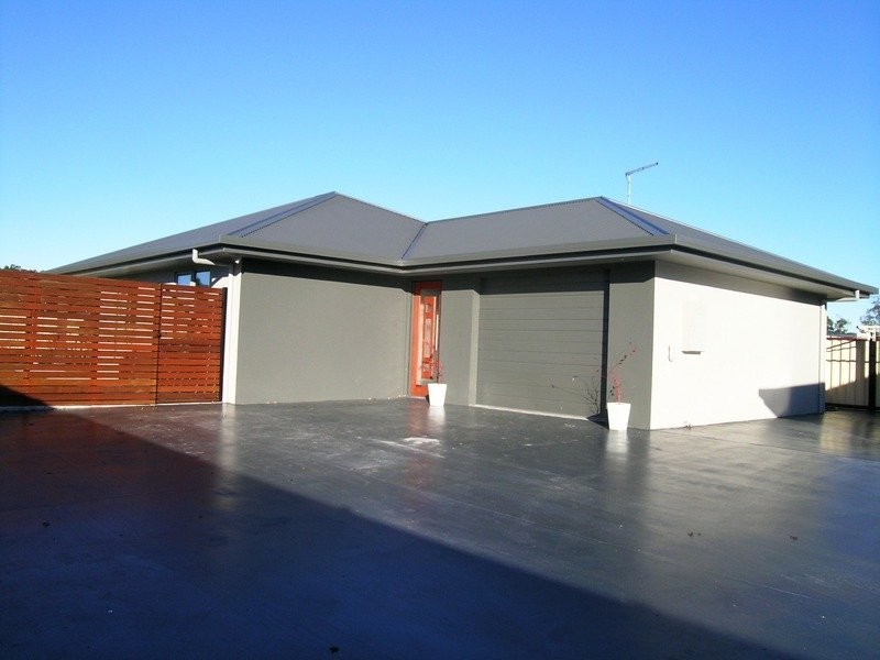 2/221 Stanley Street South, Latrobe TAS 7307