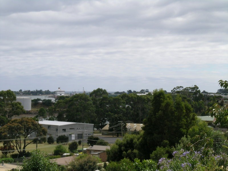 67 River Road, Ambleside TAS 7310