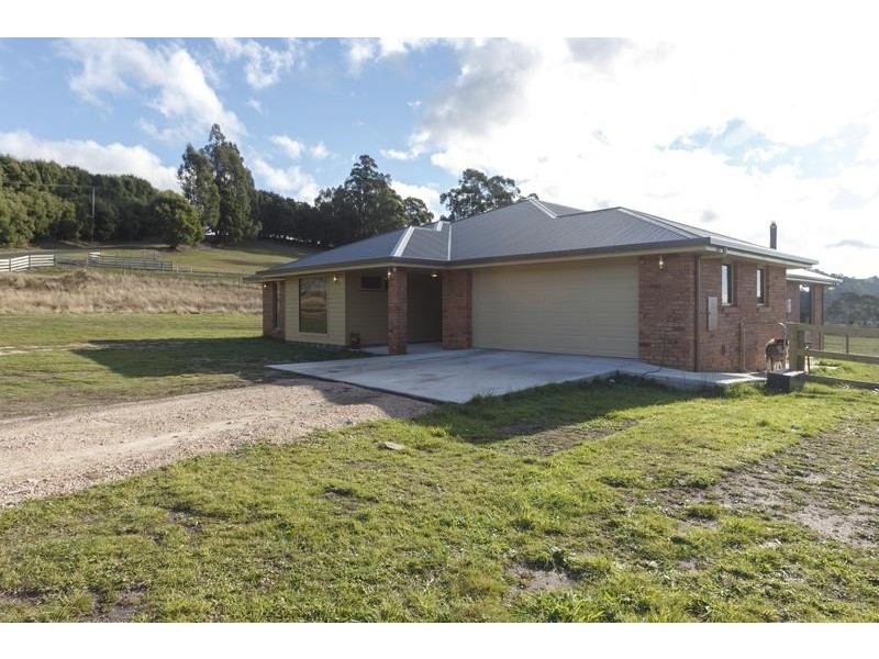 24 Lakeside Drive, Nook, Acacia Hills TAS 7306