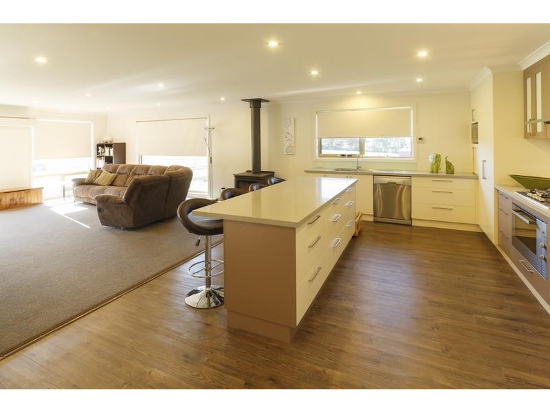 24 Lakeside Drive, Nook, Acacia Hills TAS 7306
