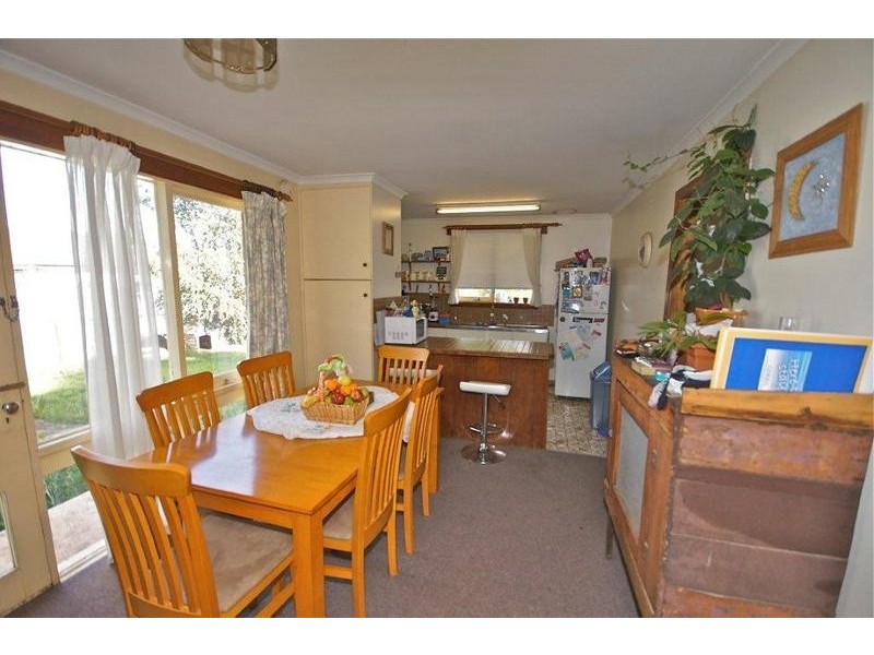 2 Waratah Court, Devonport TAS 7310