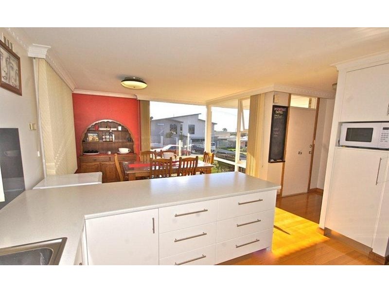 2 Haines Place, Devonport TAS 7310