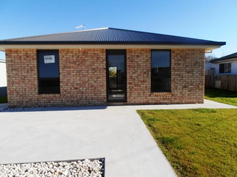 92 York Street, Devonport TAS 7310