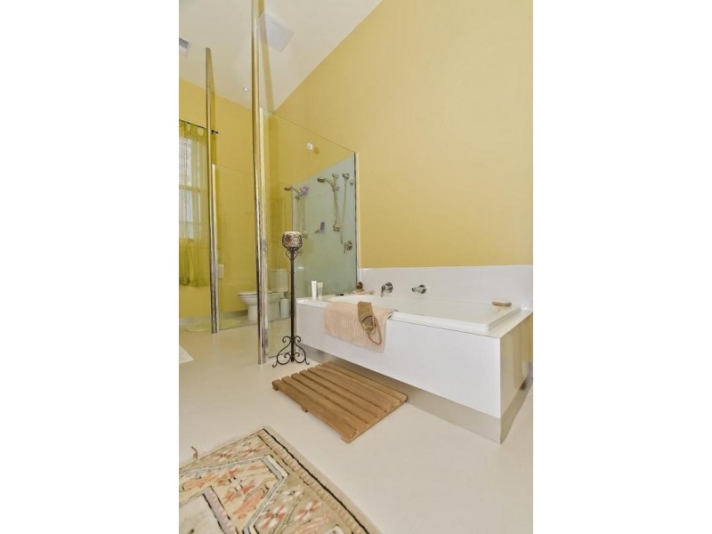 56 Formby Rd, Devonport TAS 7310