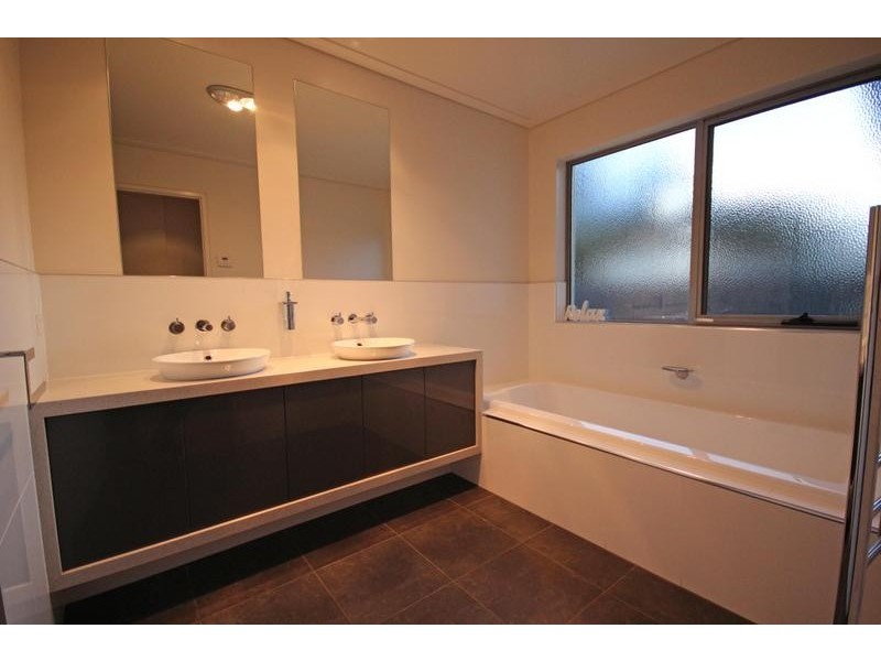 12 Leary Avenue, Devonport TAS 7310