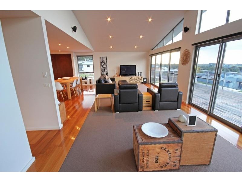 12 Leary Avenue, Devonport TAS 7310